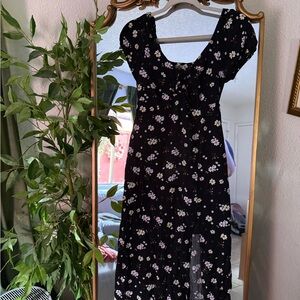Chic Black Floral Maxi Dress